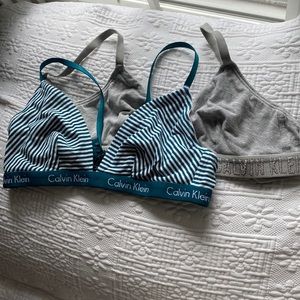 Calvin Klein comfy triangle bra set!